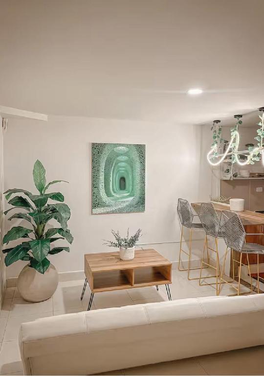 Madrigal Luxury Loft - 3