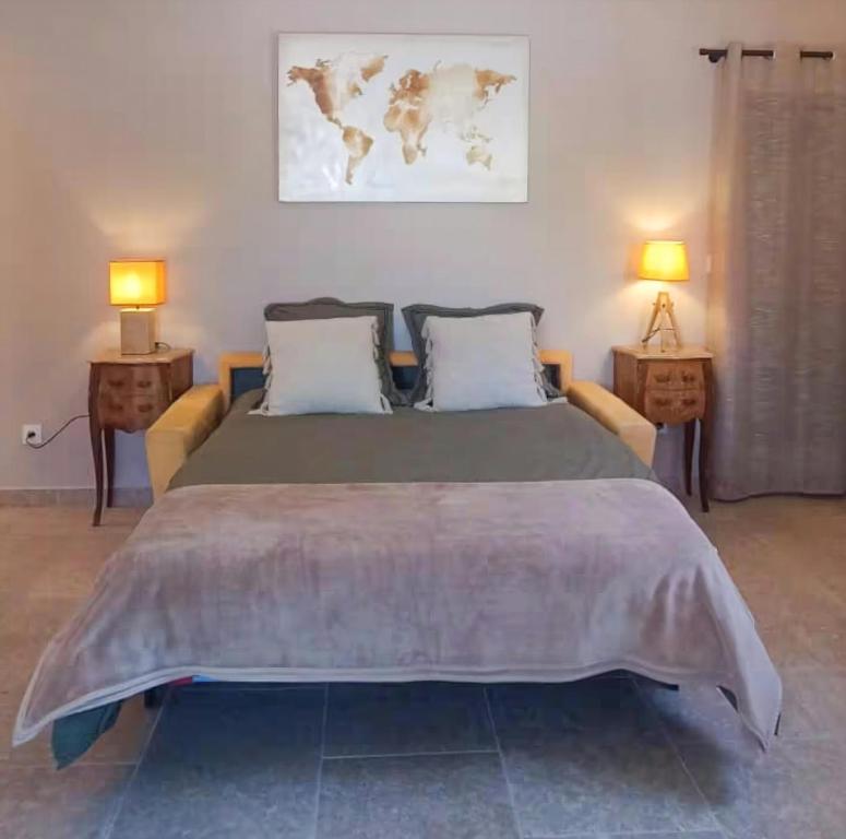Modern Studio With Mountain Views In Andon - 4