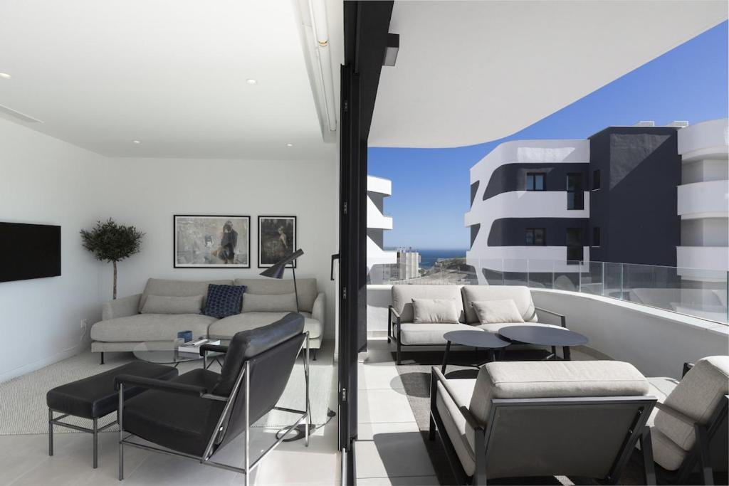 Luxury Apartment with Terrace in Higueron - 2