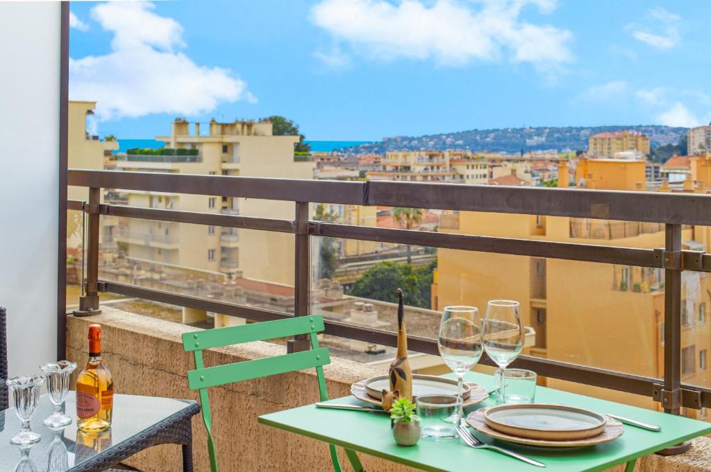 Charmant studio avec terrase et climatisation - 2