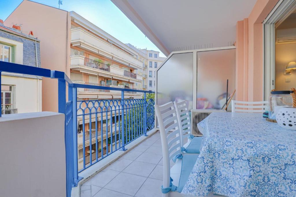 2 pièces plein Centre, Terrasse, Parking - 5