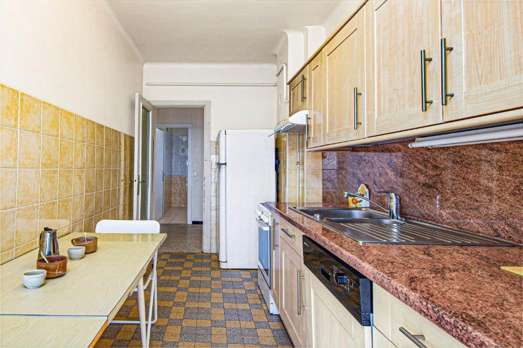 Joli appartement à Menton centre - vue mer - 4