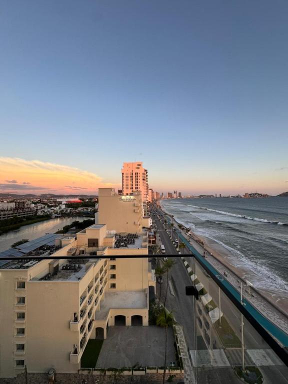 Sunsetline Malecón Mazatlán - 5