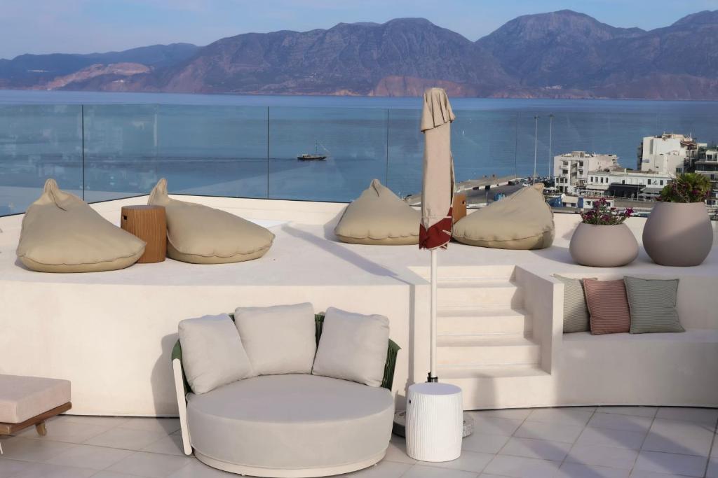 Mistral Bay Hotel — Hotel rooms in Ammoudara (Agios Nikolaos)