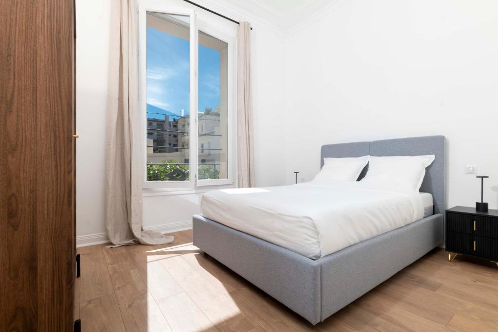 Loft au style contemporain à 150m des plages de Juan-les-Pins - 4