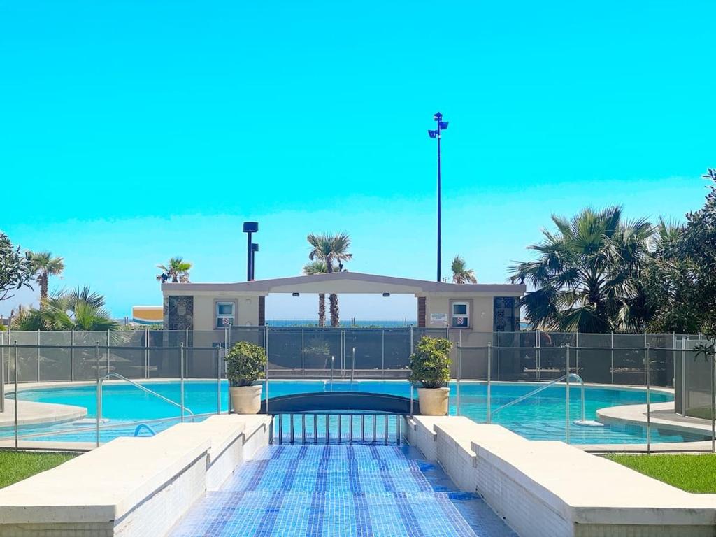 Seafront Fuengirola 2 Balconies Pool & Views - 2