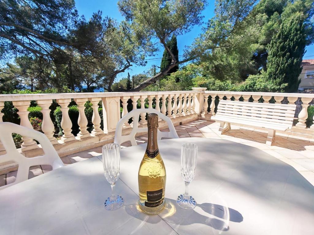 Appartement ensoleillé avec terrasse et plage à proximité - 1