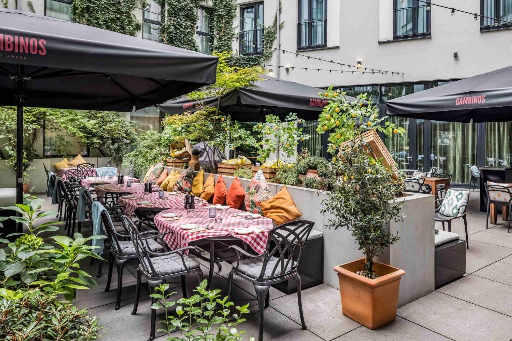 Hotel AMANO Grand Central — Restaurant & bars in Berlin, Berlin