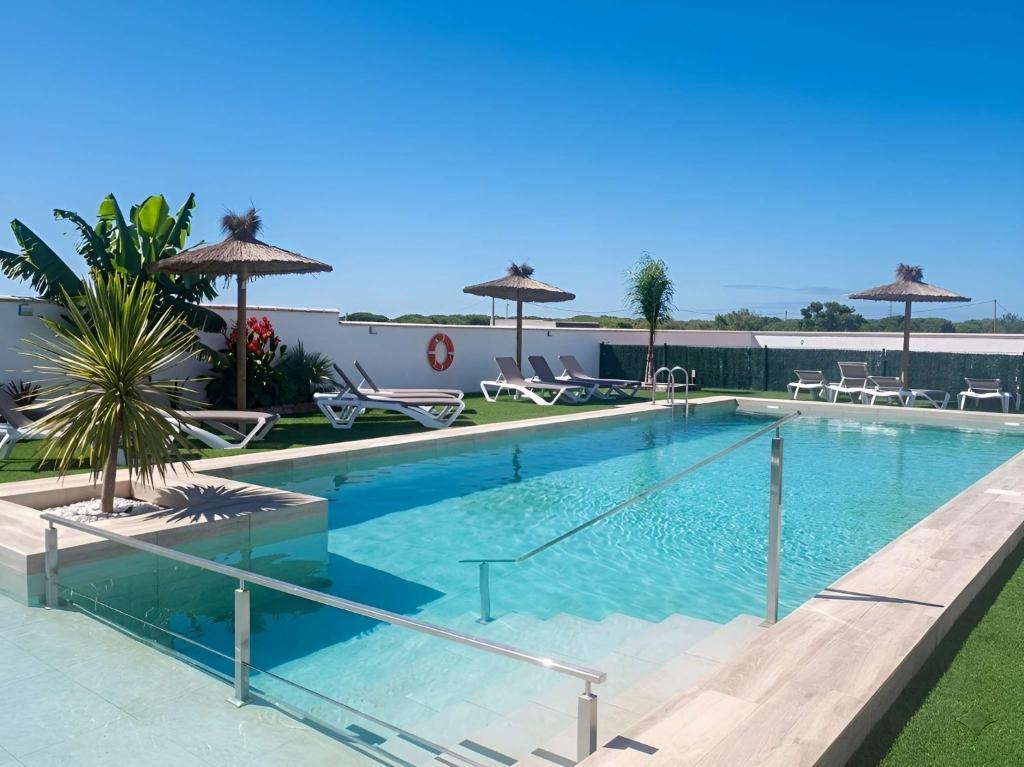 Apartamento con piscina compartida y parking gratis cerca de Tartessus - 3