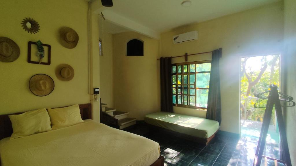 Jungle Palace hostel santaella - 2