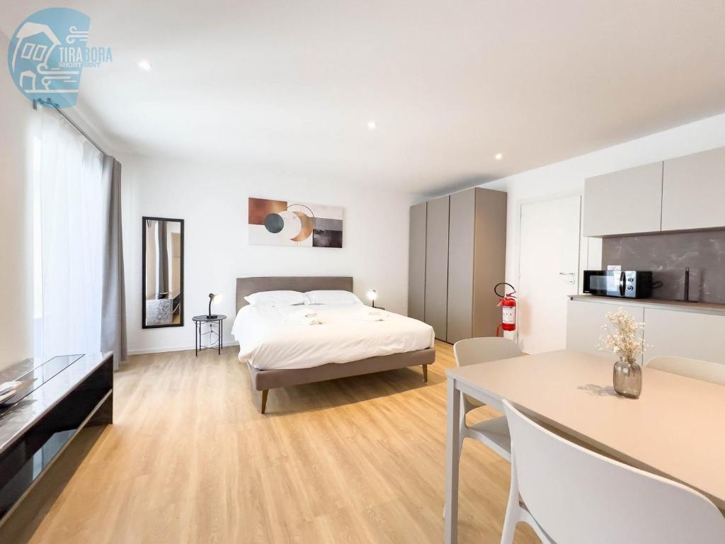 Imbriani 10B Tirabora Short Rent - 2