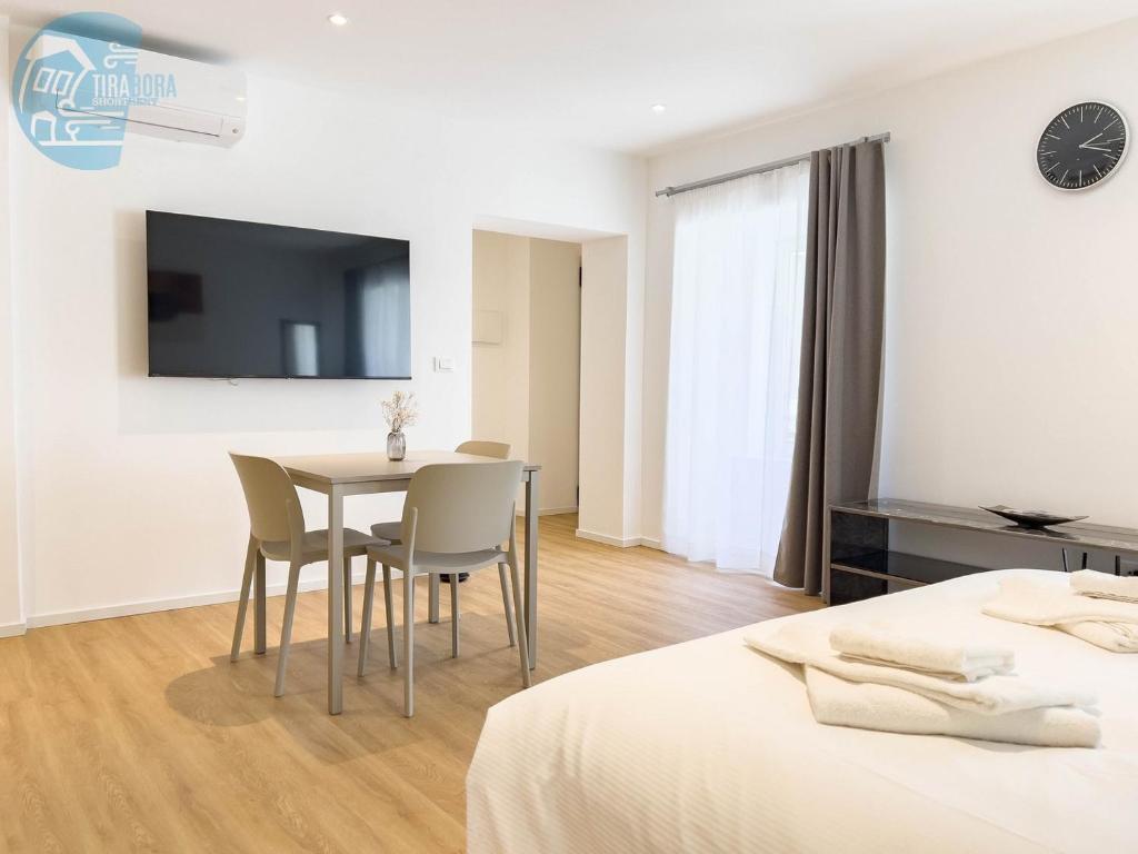 Imbriani 10B Tirabora Short Rent - 4