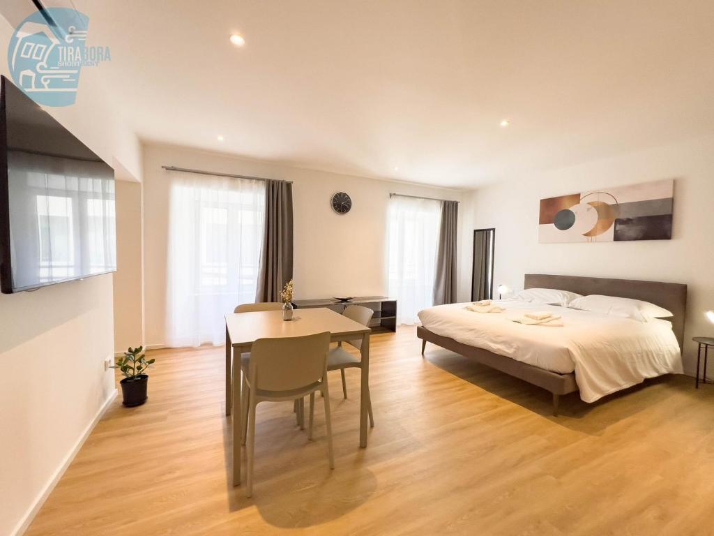Imbriani 10B Tirabora Short Rent - 1