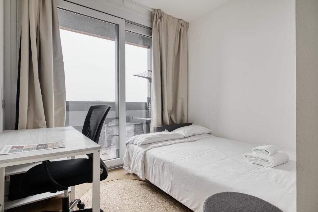 New-Build Bright & Quiet 1-BR Flat with balcony - 2