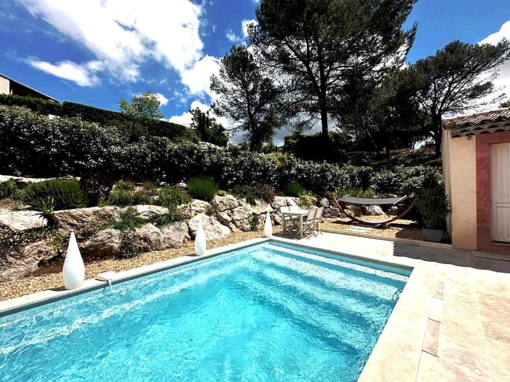 Villa familiale 4 chambres, climatisation & piscine - Golf de Pont Royal en Provence - 3
