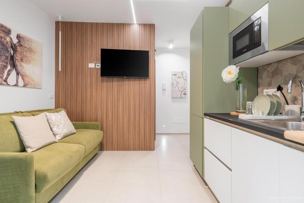 NEM Tiny House by Pleiades Home - 3