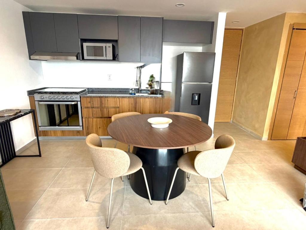 Beautiful new apartment, perfect location - 4