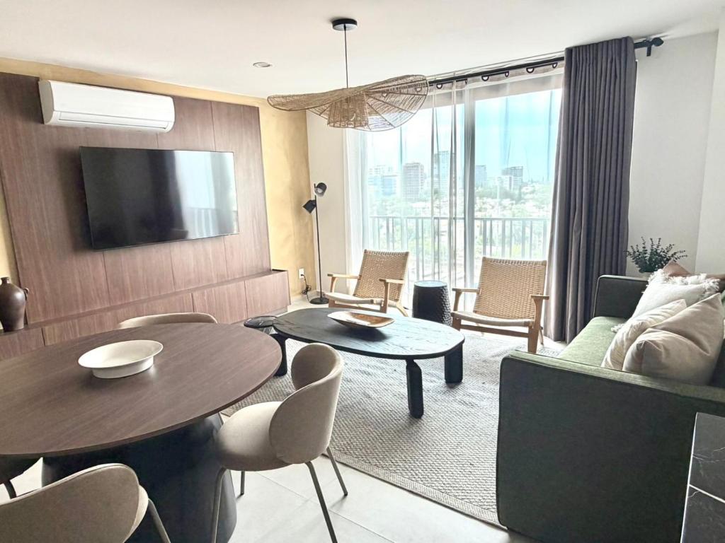 Beautiful new apartment, perfect location - 3