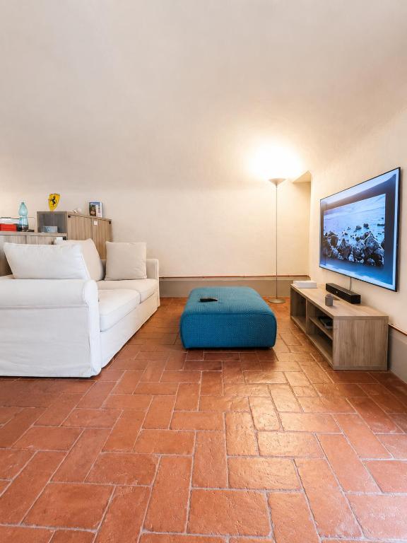 Antica Dimora Mascarella 1598 Historic Apartment - 3