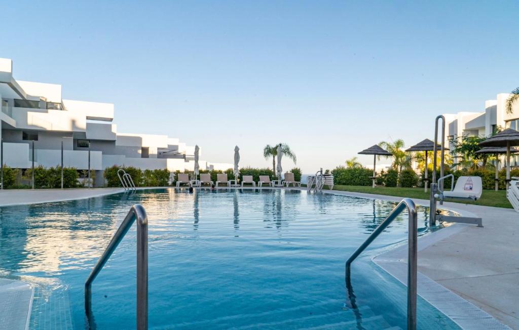 Exclusive Two-Bed Coastal Apartment in Pure South - 1