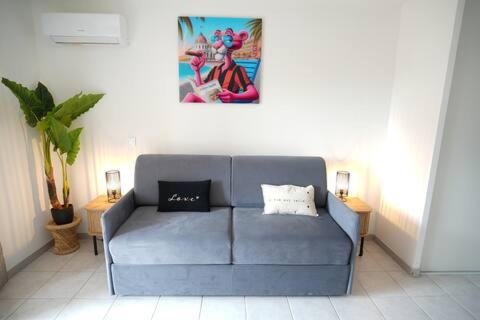 Studio modern avec terrasse et parking a 15 min de cannes - 4