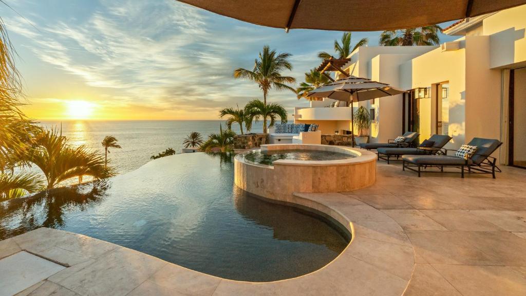Casa Bella 5BR Ocean Views - 1