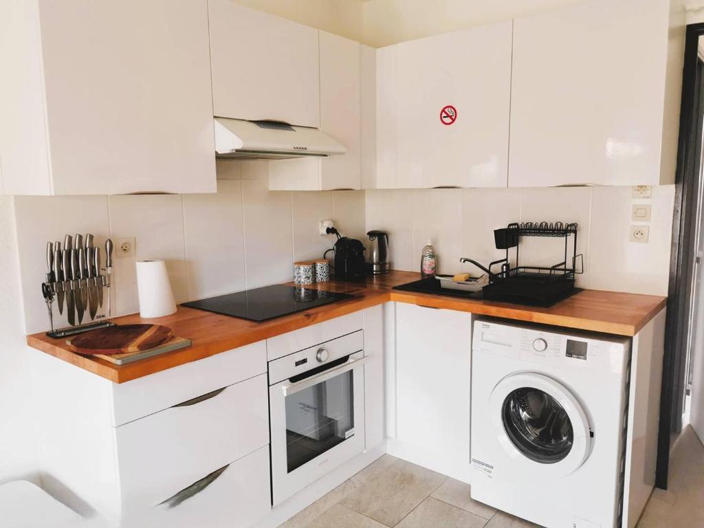 Maison mitoyenne parking - 4 pers. proche village naturiste - FR-1-880-8 - 4