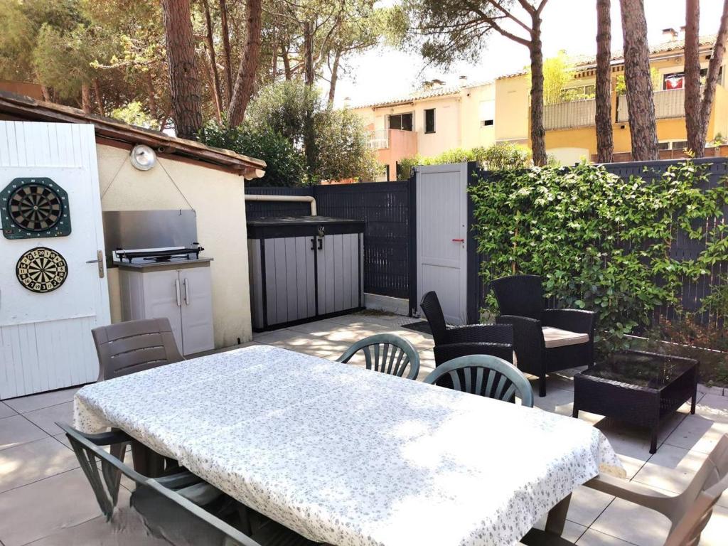 Appartement climatisé à la Pinède - 6 pers. - FR-1-880-5 - 1