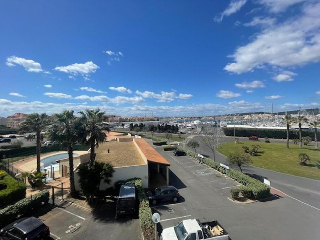 Appartement avec clim, parking - 4 pers. - FR-1-880-34 - 2