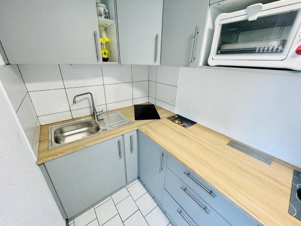 Appartement climatisé, parking - 4 pers. - FR-1-880-44 - 4