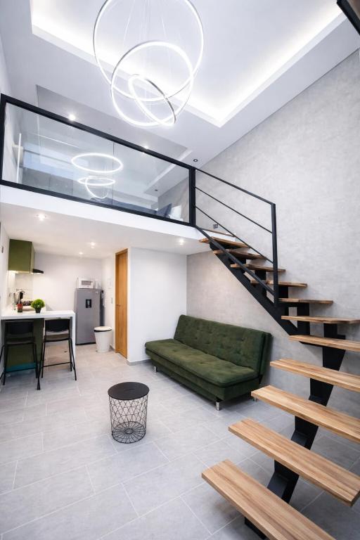 Loft con Jacuzzi 102 privado cerca Aeropuerto Wifi - 1