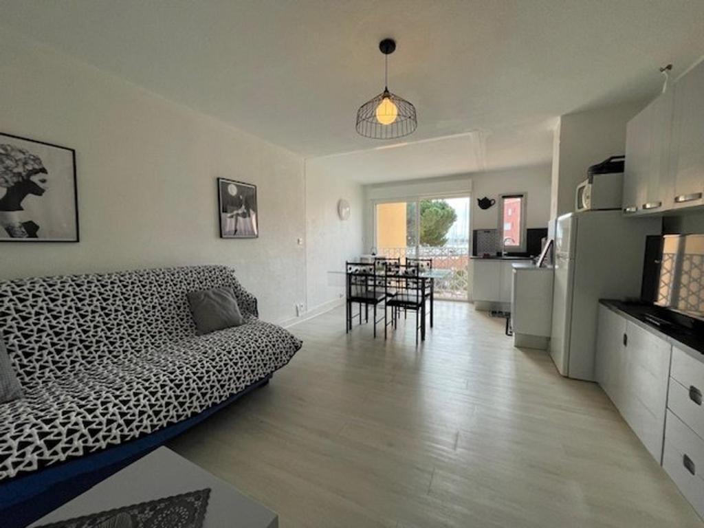 Appartement T2 avec parking - 4 pers. - FR-1-880-83 - 5