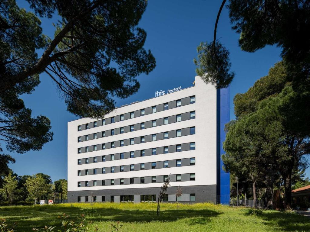 ibis budget Madrid Aeropuerto - 1