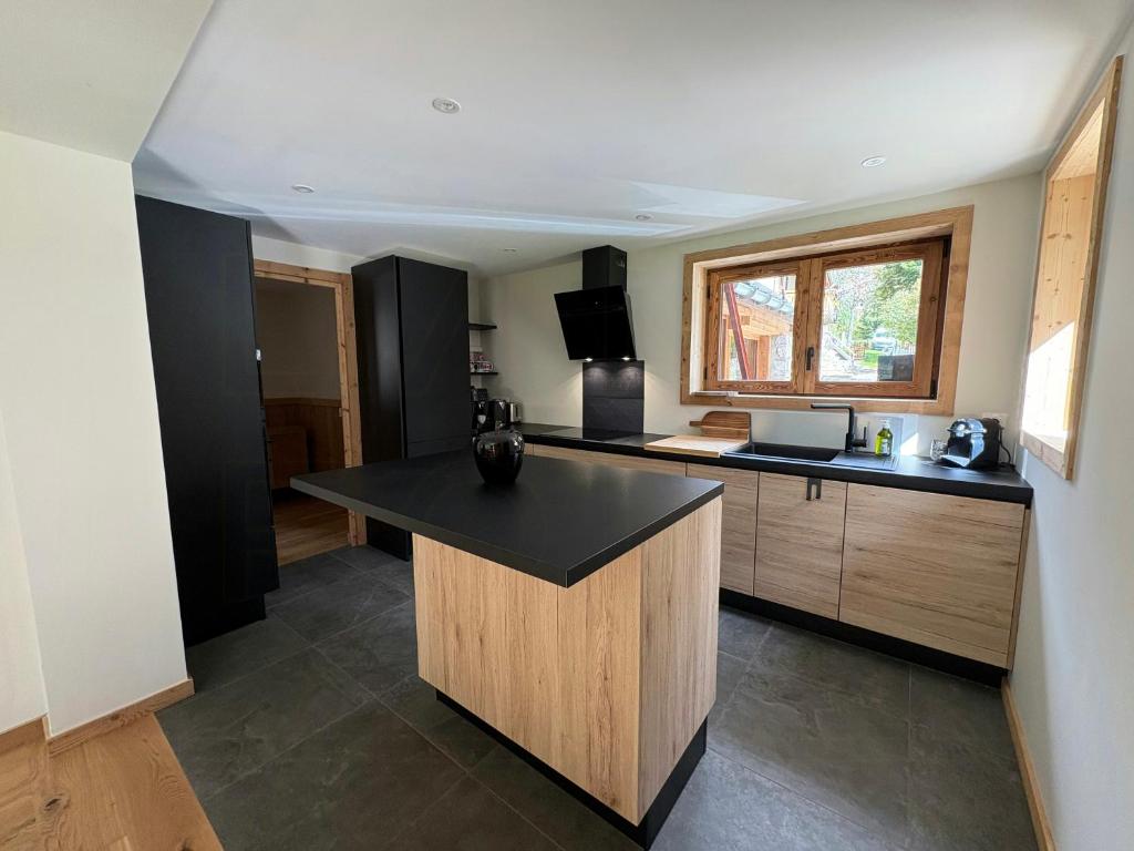 Family Chalet In The Heart Of Vanoise Park - 2