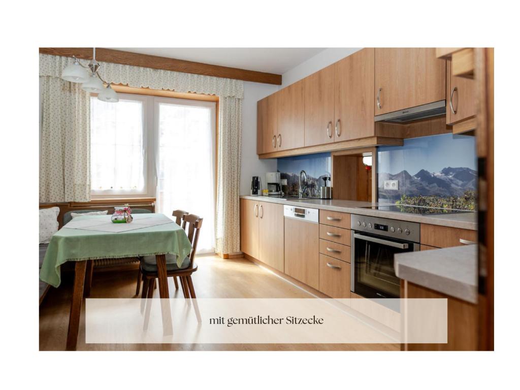 Ferienhaus Alpenblick, ganzes Ferienhaus, 5 Zi, 4 Bäder, gratis Parkplatz, Sonnenterrasse - 5