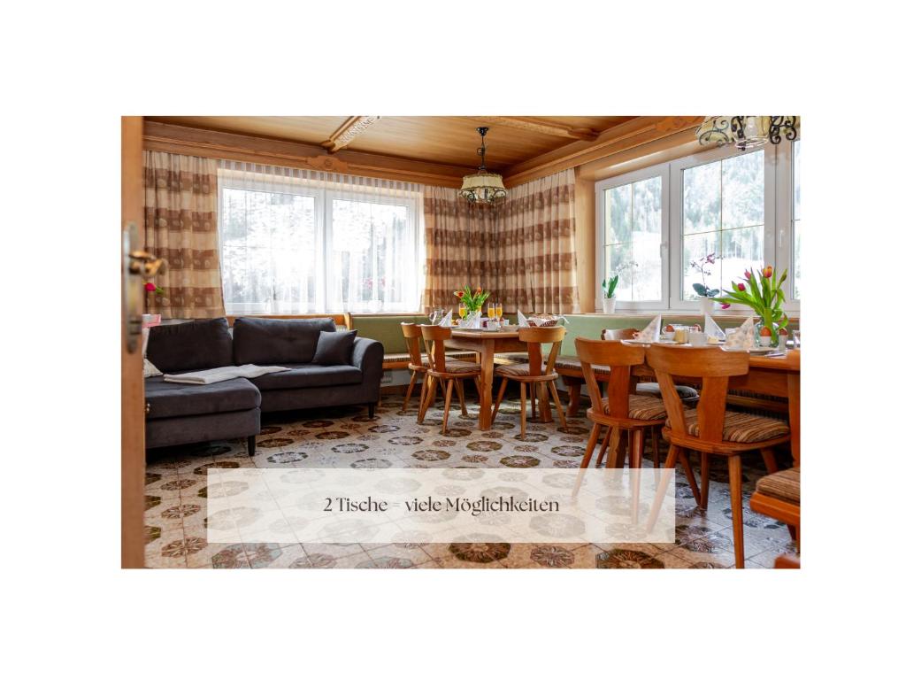 Ferienhaus Alpenblick, ganzes Ferienhaus, 5 Zi, 4 Bäder, gratis Parkplatz, Sonnenterrasse - 3
