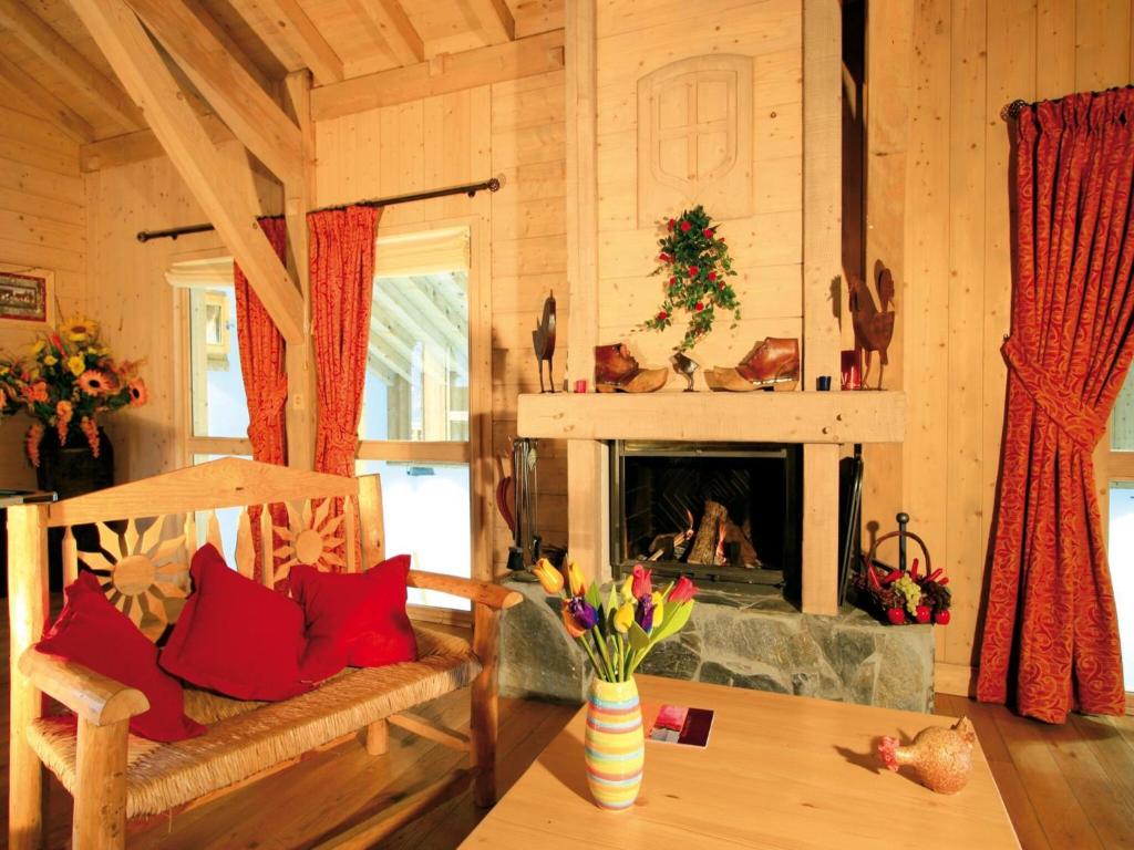 Stunning Mountain Chalet with Heated Pool - 5