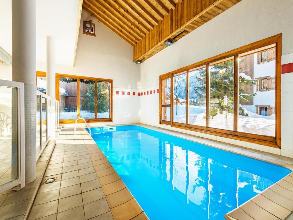 Spacious Alpine Chalet for 10 - 3