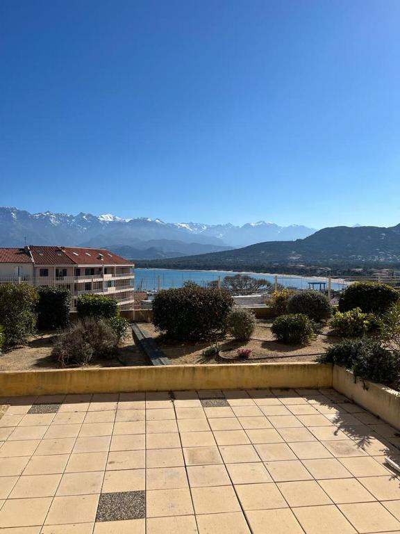 Appartement avec terrasse et parking privé vue panoramique centre ville Calvi - 2