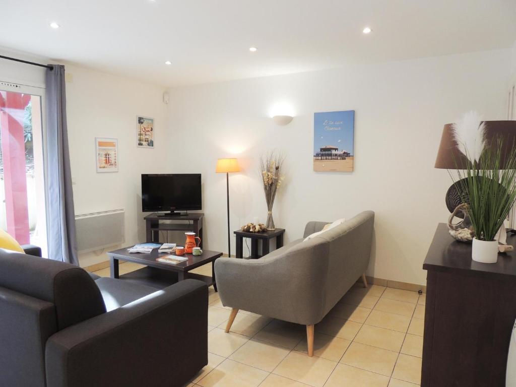 French Riviera Bay Retreat - 2