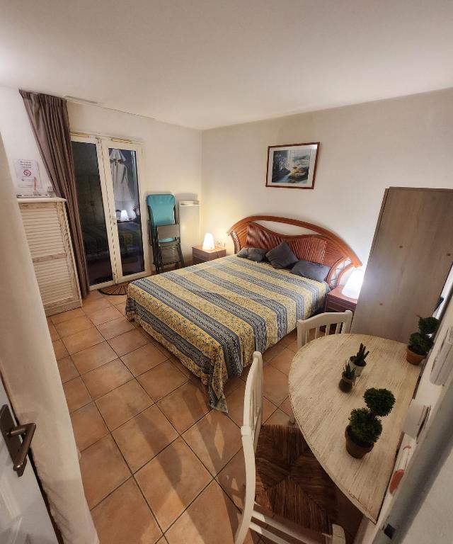 Les Albères Asclepieia Studio Ragnar - 2
