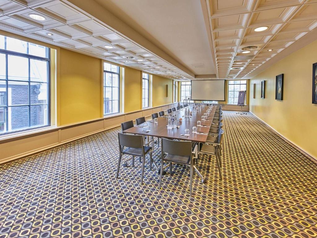 Business center