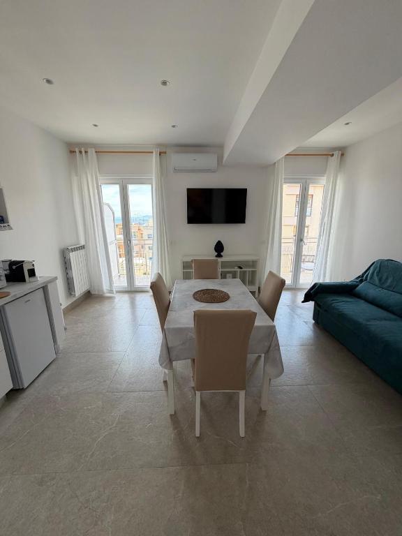 Ele & Ca Apartment - 1
