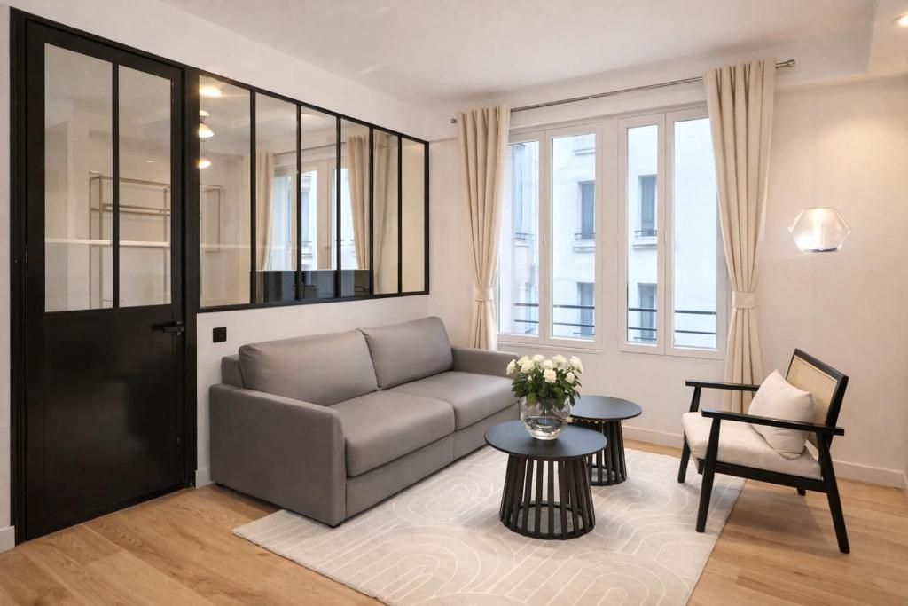 Champs-Elysées - Prestige apartment with lift avenue Matignon - 3