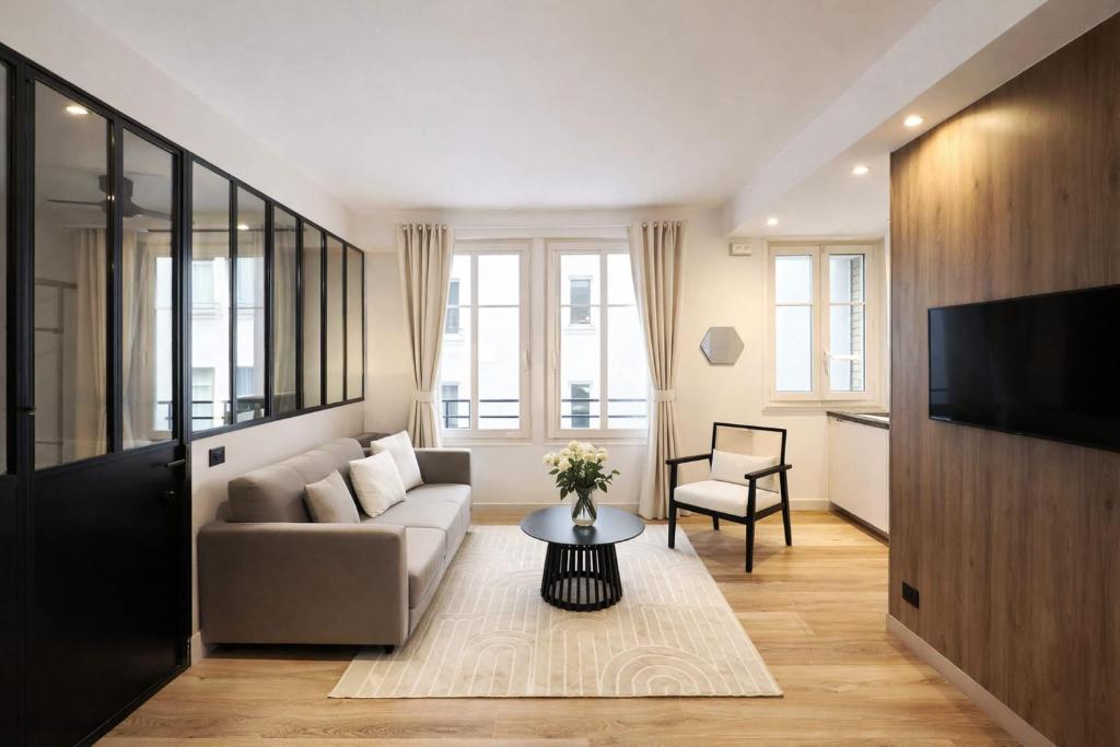 Champs-Elysées - Prestige apartment with lift avenue Matignon - 2