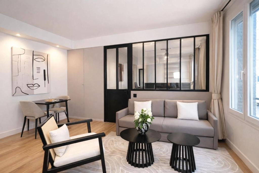 Champs-Elysées - Prestige apartment with lift avenue Matignon - 5