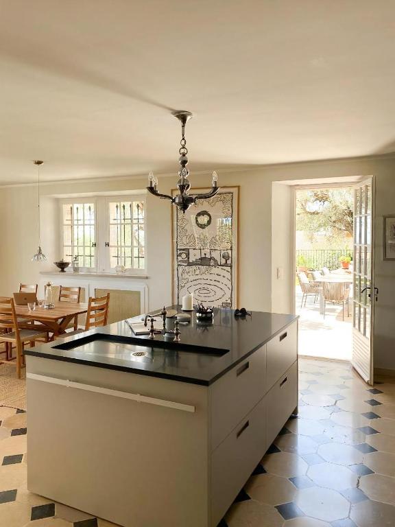 French Bastide With Sea View In Vence - 5