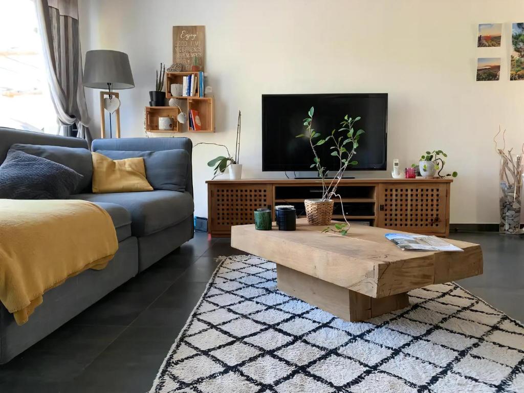 Bright Villa On Forest Edge In Cavalaire - 5