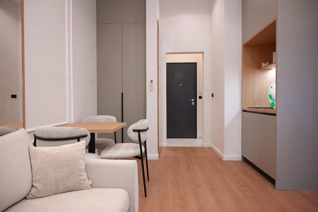 Tesla Luxury Apartment - 3