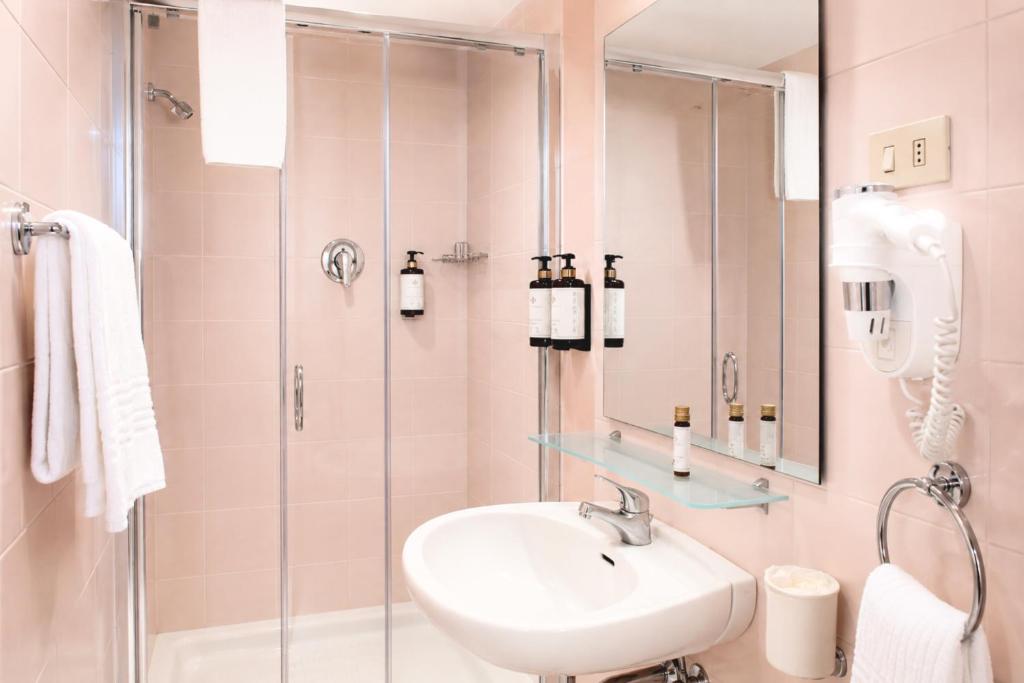 Phi Hotel Ambra - 5